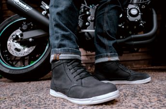 Riding Gear Review: Oxford Kickback Air Motorcycle Boots - Return of ...