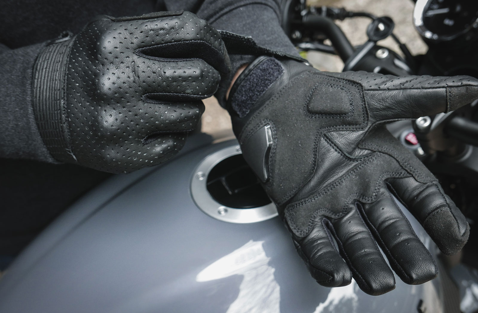 Riding Gear Review: Pando Moto Onyx Black 01 Leather Gloves