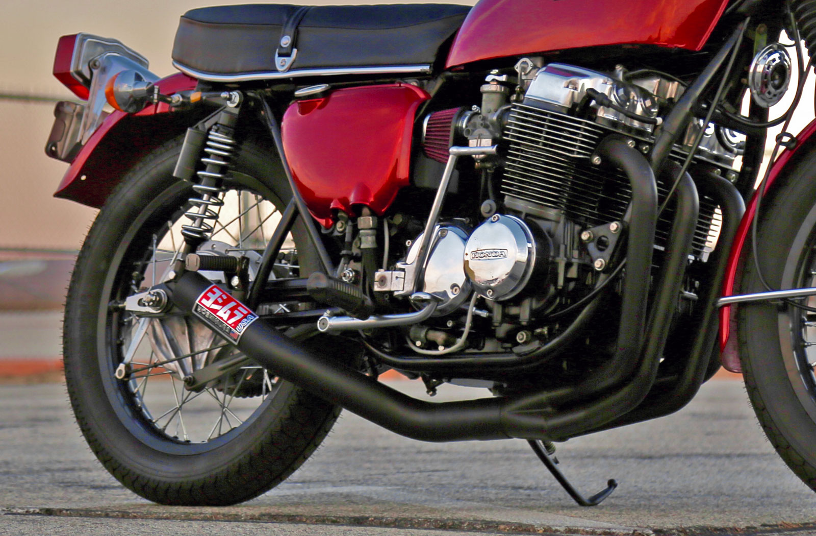 Honda CB750 restoration and mod