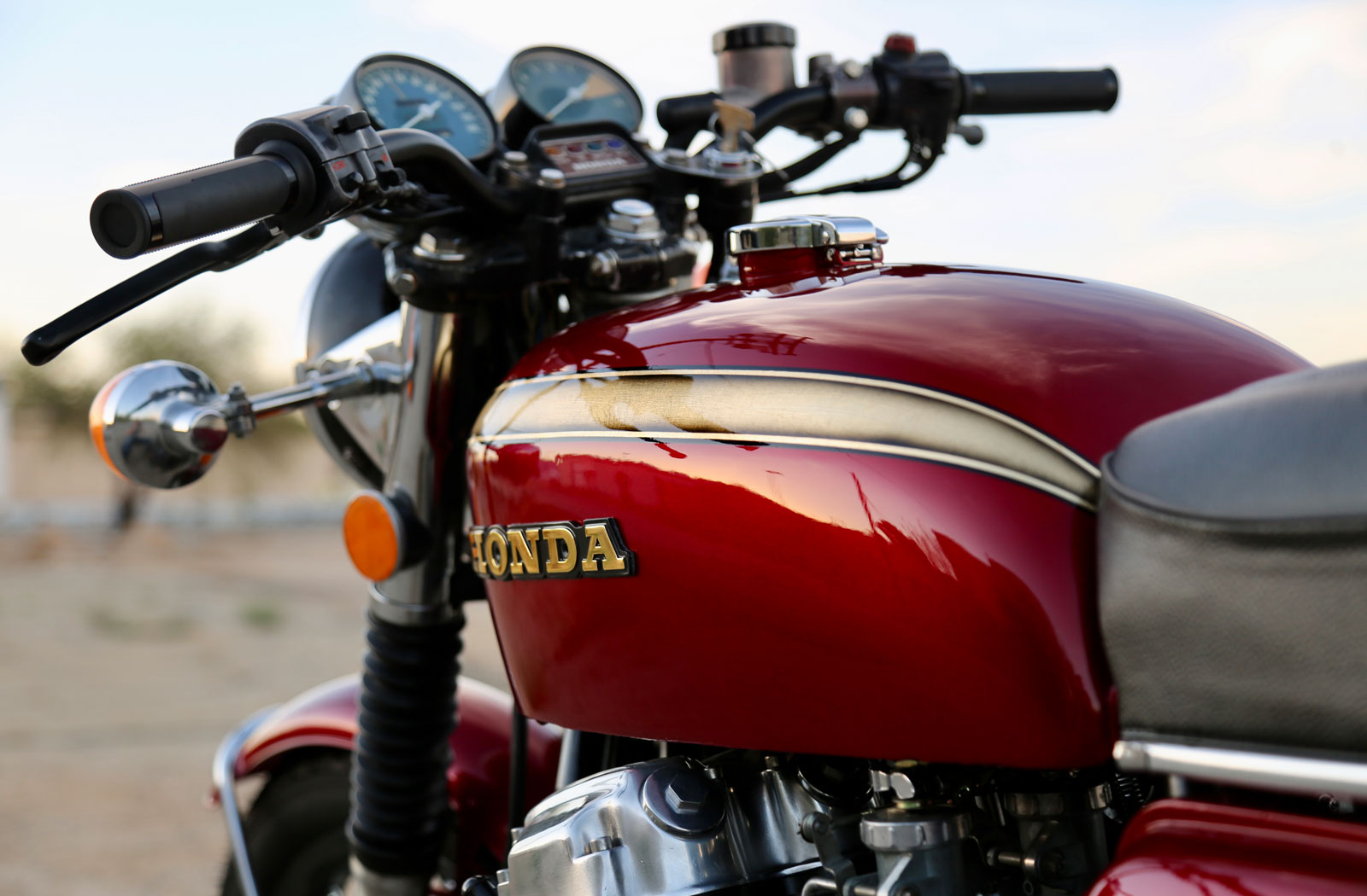 Honda CB750 restoration and mod
