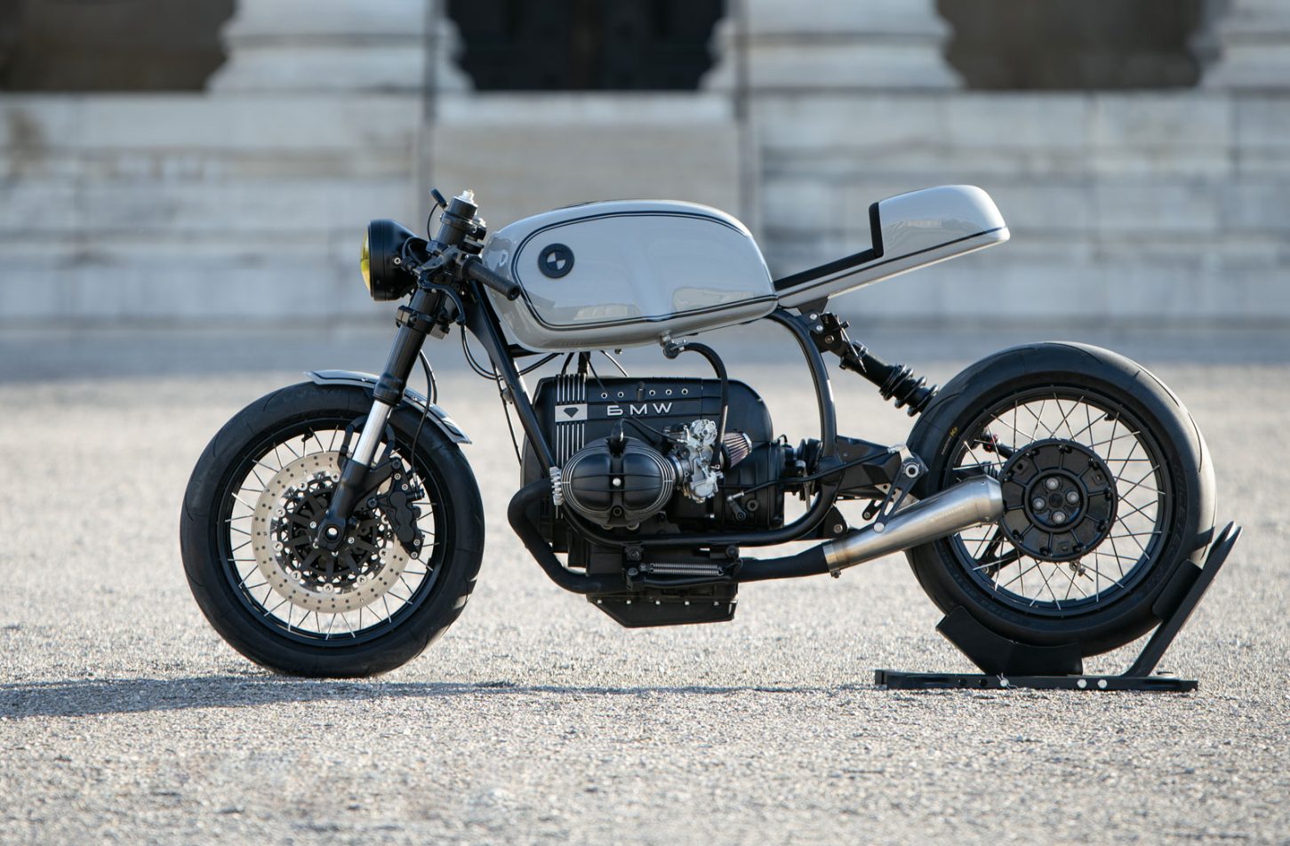 A New Chapter: Diamond Atelier BMW R100R MK One - Return of the Cafe Racers