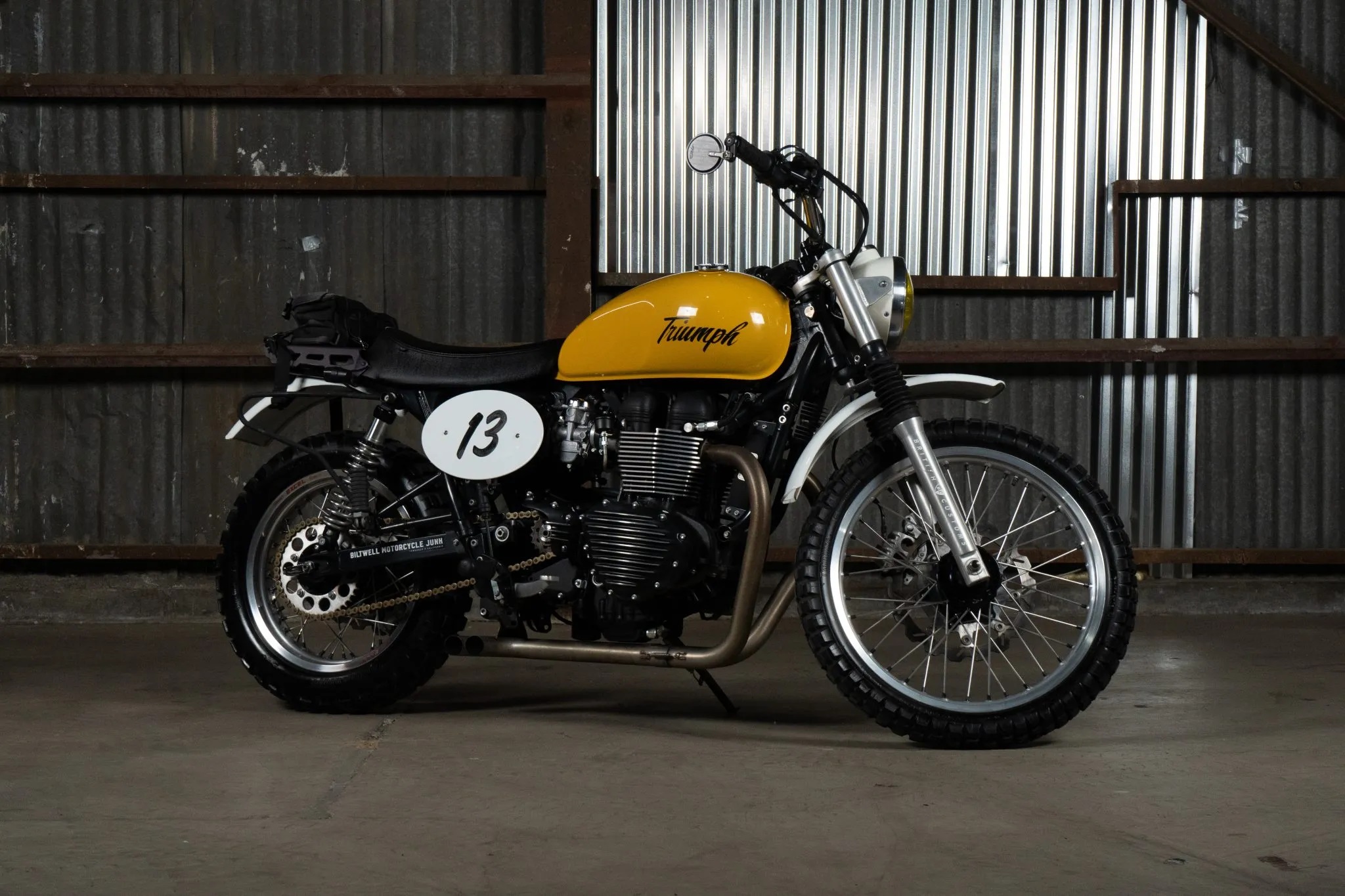 Bonneville online t100 custom