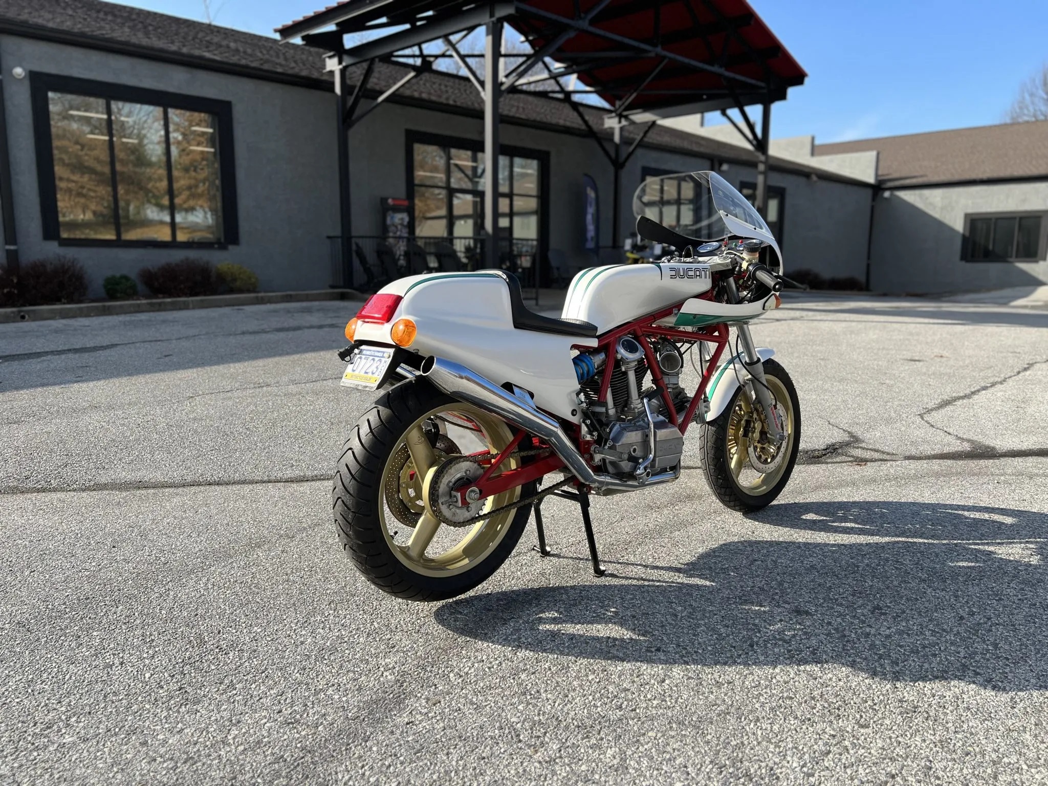 Ducati 900SS uit 1977 op maat