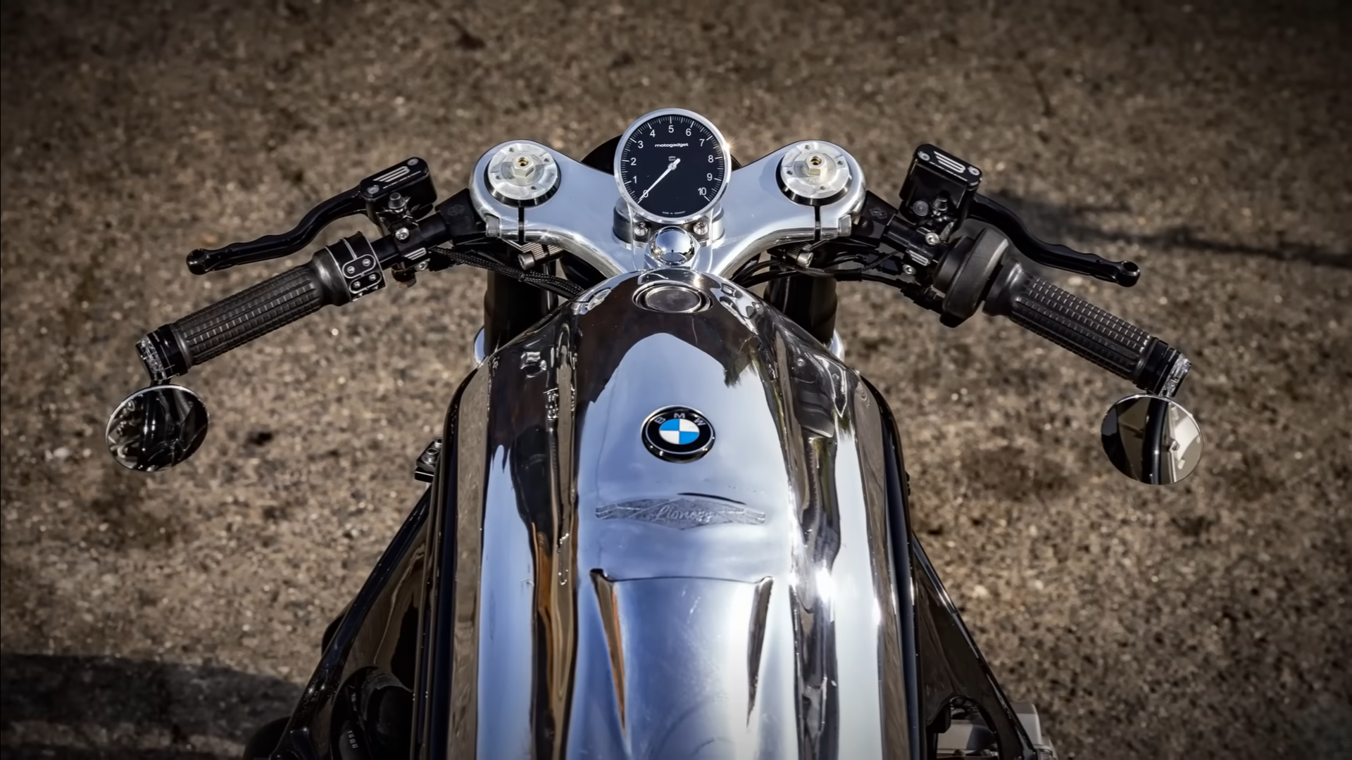 BMW K1600