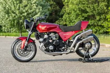 Trellis TRZ - MotoGod TRX850 Cafe Racer - Return of the Cafe Racers